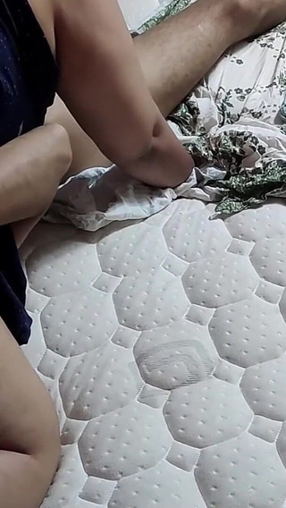 عاهرة مغربية تمارس الجنس مع رجل تونسي بقضيب كبير في فندق