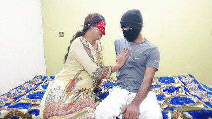 استمناء ومارس الجنس من الصعب في اسلوب هزلي