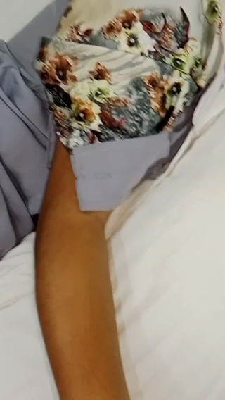 ليلة شهر العسل للزوجين المتزوجين حديثًا