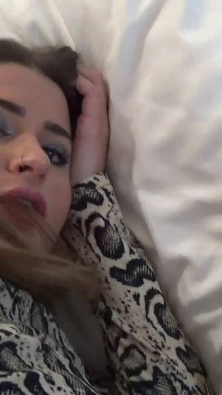 الجنس السري مع أخت عربية لطيفة وأقرن تحب الجنس الطويل