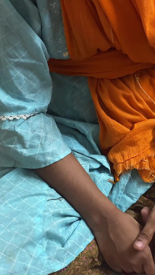 جميلة العمل جريل سخيف من الصعب مالكها اللسان كس الجنس عندما سيدتي في ليس المنزل