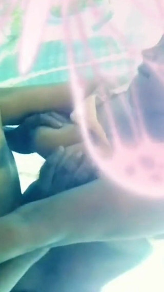 أريد ممارسة الجنس عندما أرى الصدور الكبيرة لصديق زوجتي الأكبر