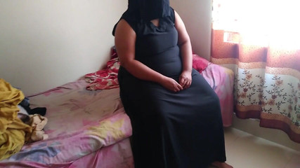 منتديات مسلم استغل من قبل ربيب عندما كانت وحدها في السرير