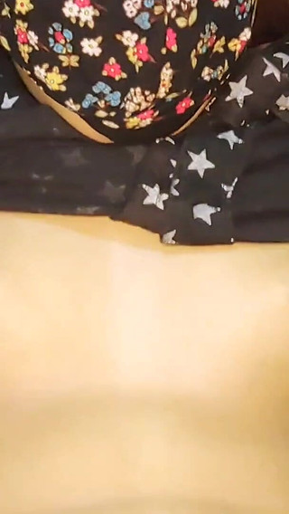 Bari Gand Wali Naukrani Haath Lag Gayi - الصوت الهندي القذر