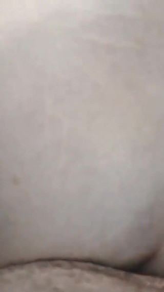 مغربية تتعرض للتحرش من قبل مدير أعمال زوجها ويطلب منه عدم الدخول