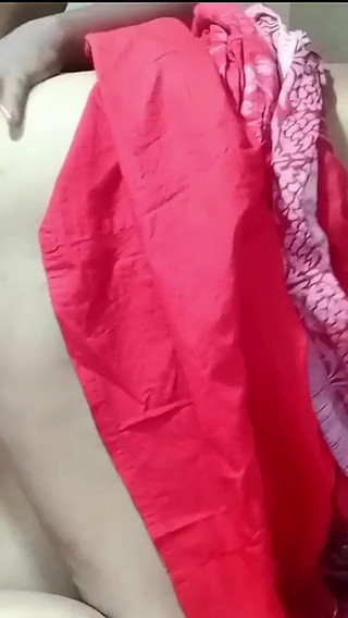 18 سنة البنغالية الساخنة بهابي اللعين لها ديفار كامل الفيديو المتشددين 2025